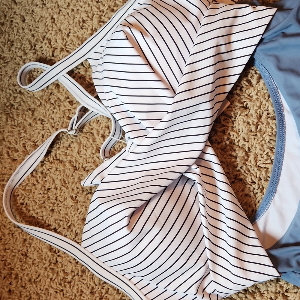 NWT EoMenie Striped Blue and White One Piece Swimsuit Wimans Size Medium - Picture 2 of 8